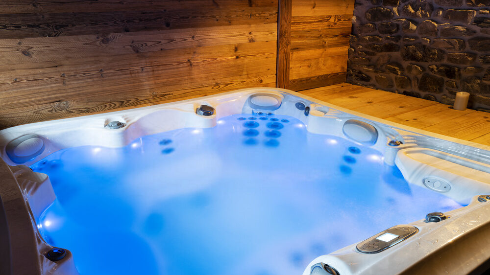 No 1 Luxury Hotel In Portland Healing Hot Tubs Portland